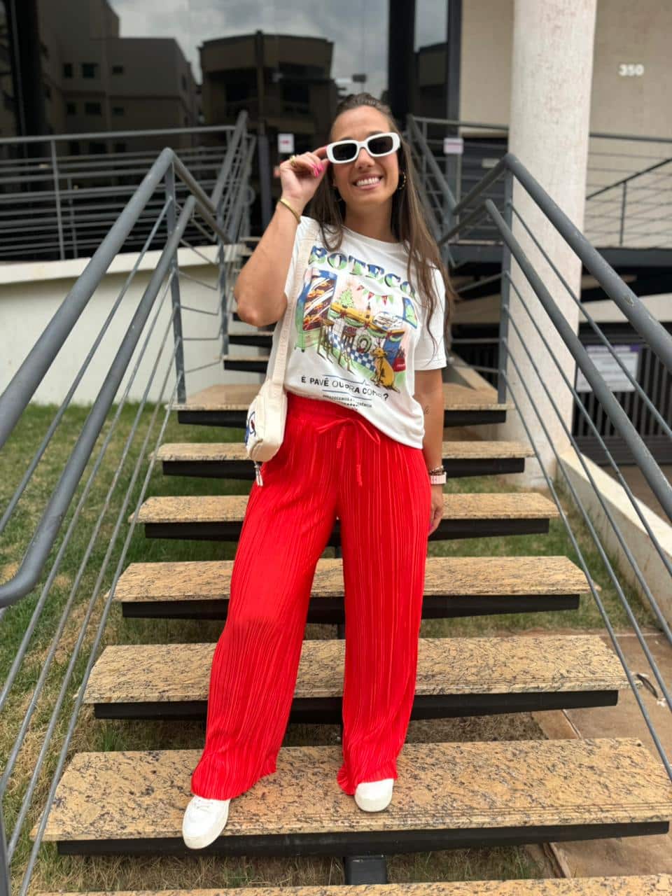 6b453b50774c2e3caaa94f1baf7951d1.jpg Calça Plisada Farm - Imagem 3