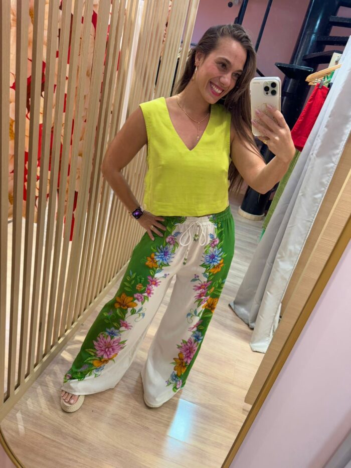 Blusa Regata Decote V Botões Laterais