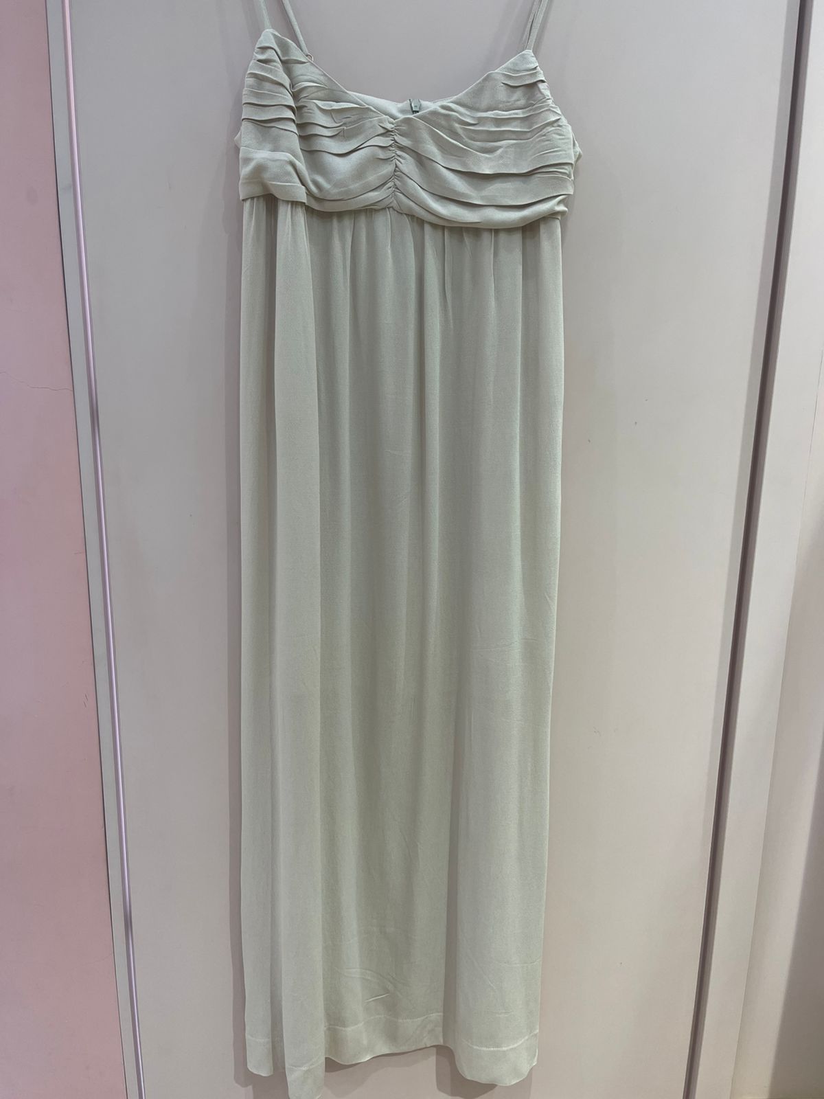 f552d310514e6598c55d4b43dfc06a1f.jpg Vestido Midi Decote Franzido - Imagem 4