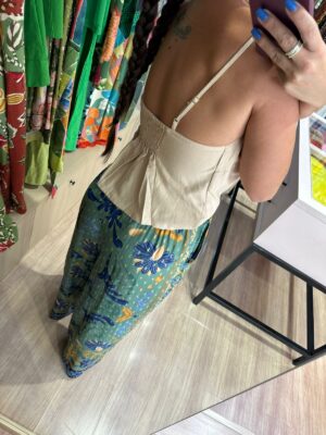 Regata Decote V - Imagem 2