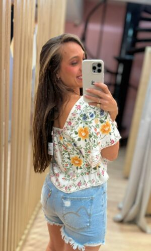 Bermuda Jeans Baixa Desfiada - Imagem 4