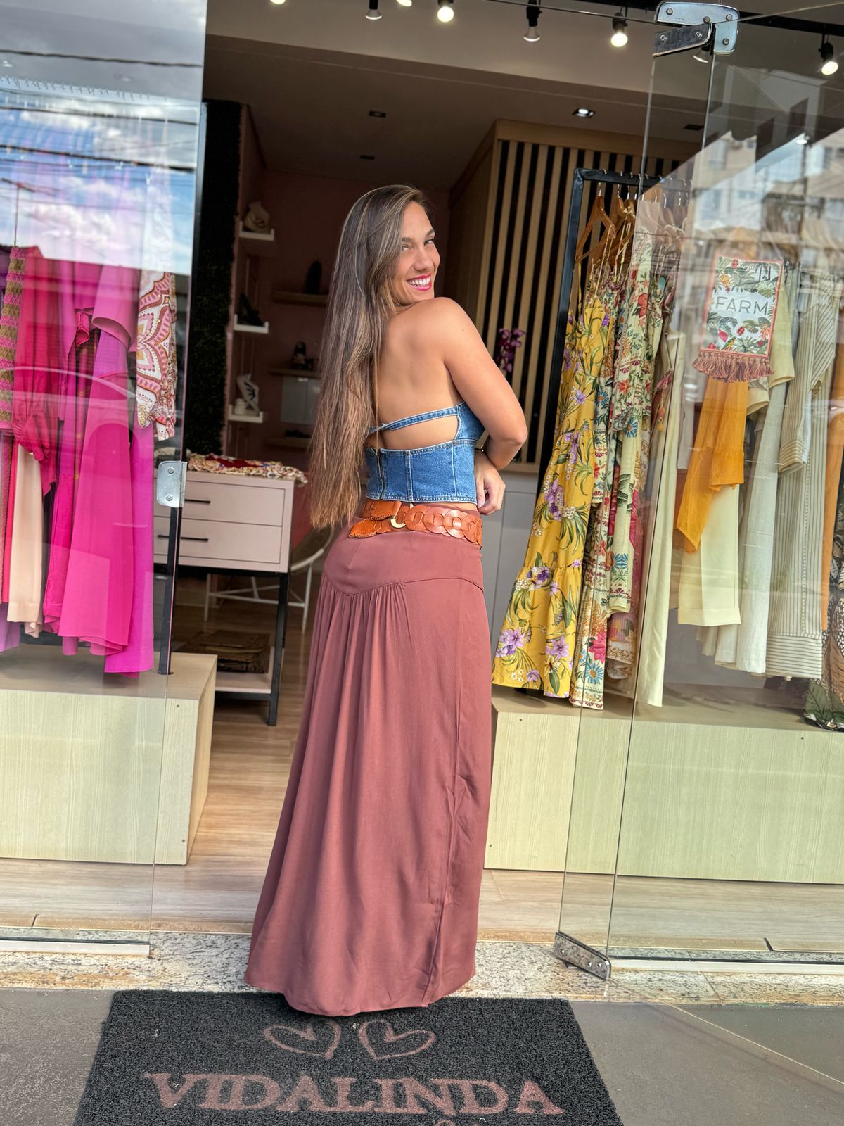 5ffbc0084bedbaeba8c1f34129cf0368.jpg Saia Longa Pala e Franzido - Imagem 4