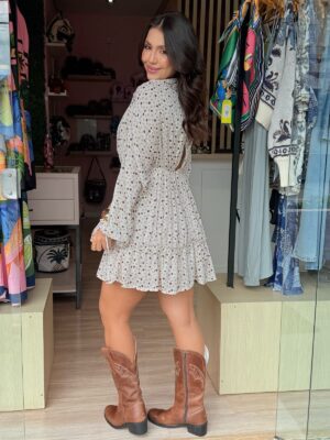 Vestido Curto Preguiado Bege - Imagem 2