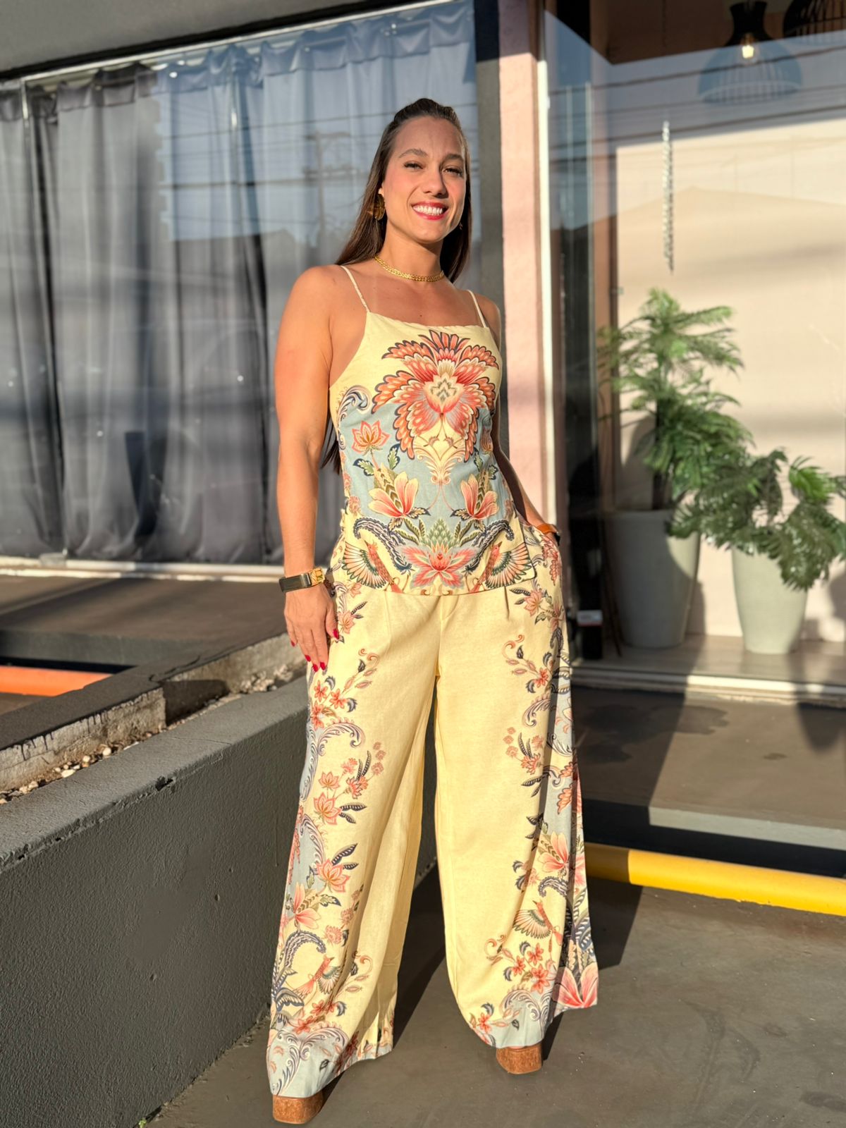 28021f79ae345b052835b721ed150c2d.jpg Calça Reta Encanto Boho - Imagem 1