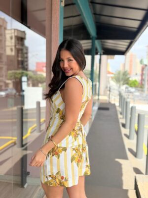 Bermuda Pássaro Chic FARM - Imagem 2