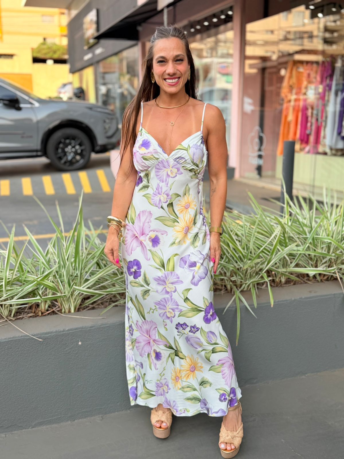 37fee1046d5cf118acd3a483a04793bc.jpg Vestido Longo Alcinha Orquidário | FARM - Imagem 1