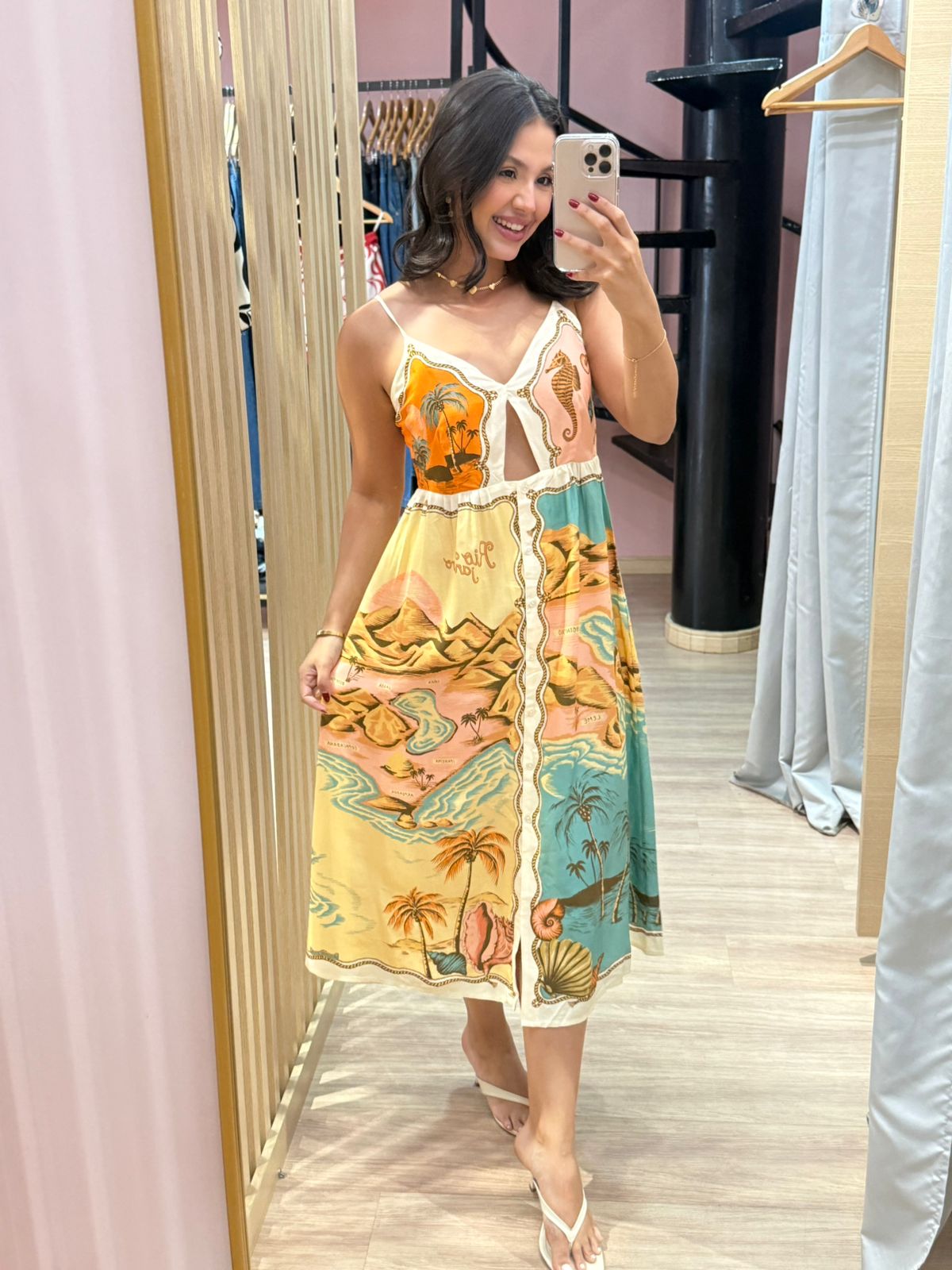 417f014da9b3ad45c9322bd13e43fb9c.jpg Vestido Midi Souvenir Litoral FARM - Imagem 5