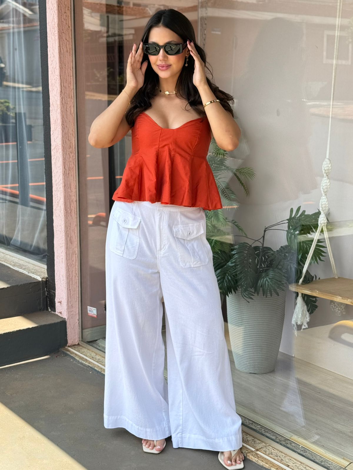 55210904262e47f9e992419a9e9b91e9.jpg Calça Pantalona Bolso | FARM - Imagem 1