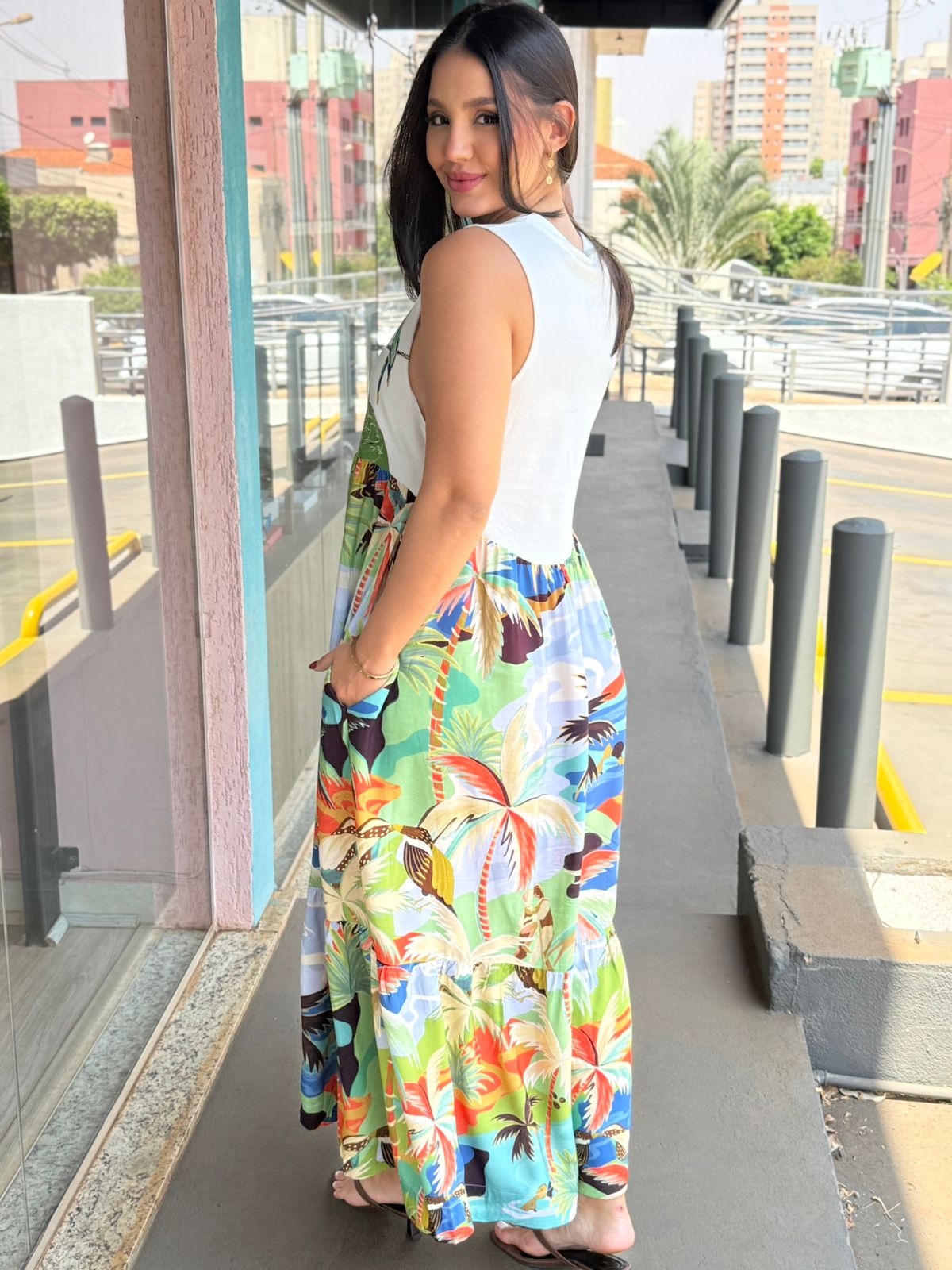 84d1f59f0367613a6674967da24b746a.jpg Vestido Cropped Regata Araras Galho | FARM - Imagem 3