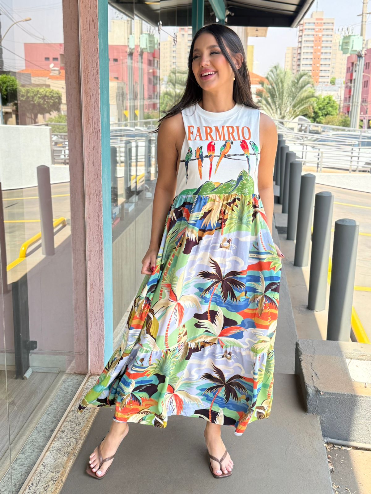 d7e20f8489ca2d33453f04c089e8e6b7.jpg Vestido Cropped Regata Araras Galho | FARM - Imagem 1